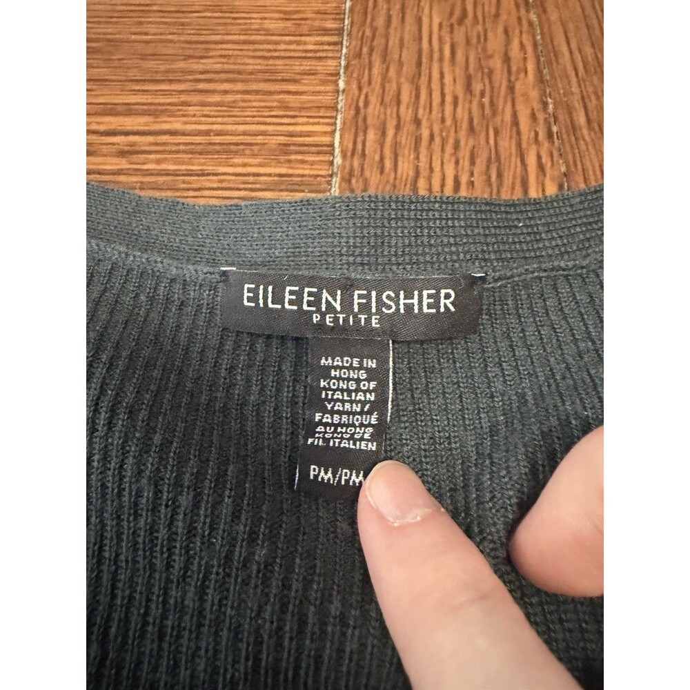 Eileen Fisher Women's Size PM Sweater Superfine Merino Wool V-Neck Navy NWOT - Picture 2 of 4